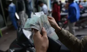 'Tương lai mịt mờ ở trọ Sài Gòn, lương quanh quẩn 10 triệu đồng'