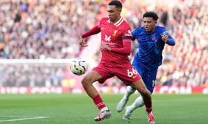 Hậu vệ Liverpool ưu tiên đoạt Quả Bóng Vàng hơn World Cup